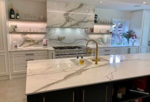 Marble and white kitchen
